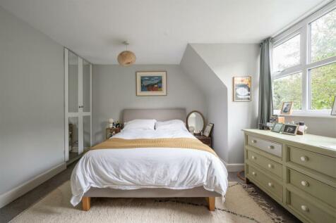 Chester Crescent E8