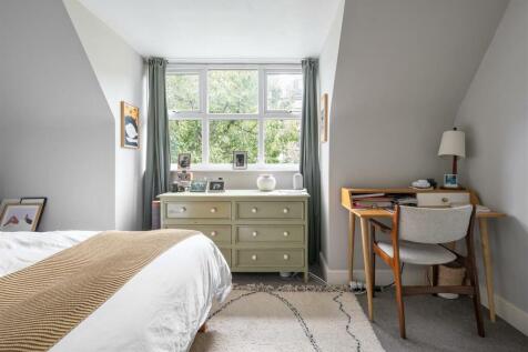 Chester Crescent E8