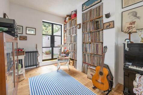 Bushberry Road E9
