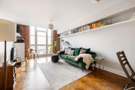 Wharf Place, E2