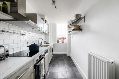Wharf Place, E2