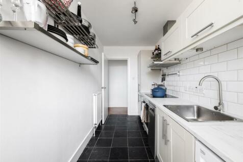 Wharf Place, E2