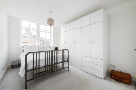Wharf Place, E2