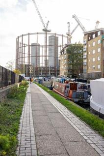 Wharf Place, E2