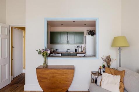 2, Queensdown Road E5