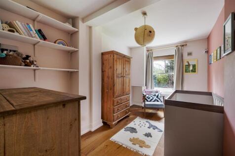2, Queensdown Road E5