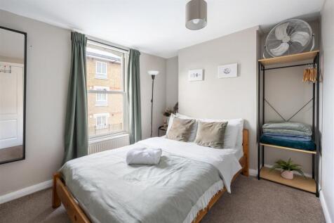 Hadleigh Street, E2