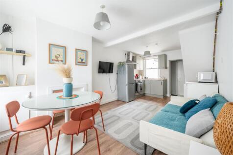 Hadleigh Street, E2