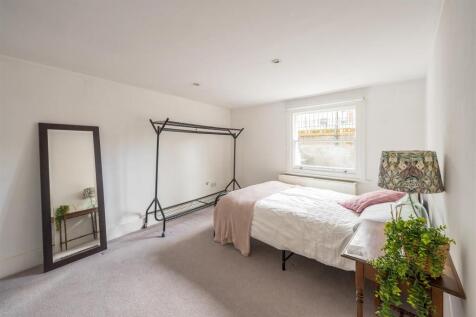 Mount Pleasant Lane, E5