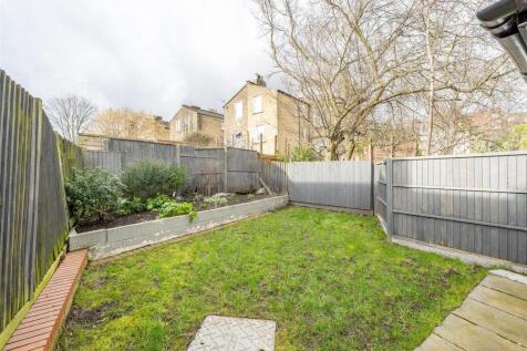 Mount Pleasant Lane, E5
