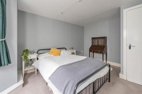 Mount Pleasant Lane, E5