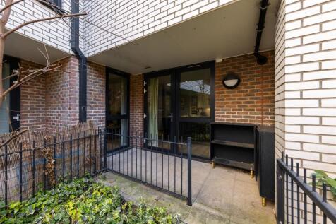Salcombe Road N16