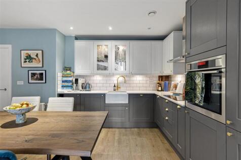 Salcombe Road N16