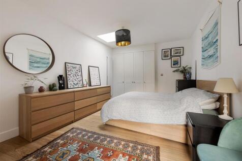 Threaders Apartments E2