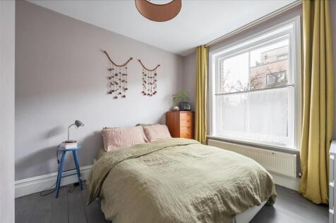 Eagle Mansions, N16