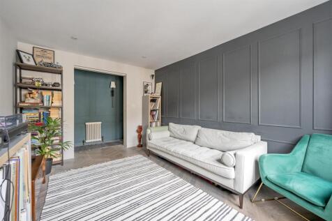 Darnley Road, E9