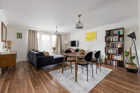 Gray Court, E1