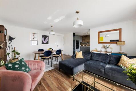 Gray Court, E1