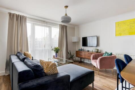 Gray Court, E1