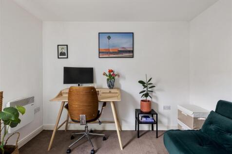 Gray Court, E1
