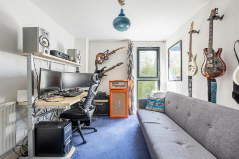 Thomas Tower, Dalston Square E8