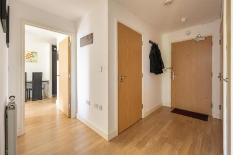 Thomas Tower, Dalston Square E8