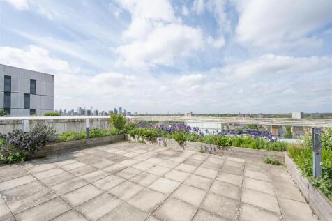 Thomas Tower, Dalston Square E8