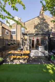 Kenton Road, E9