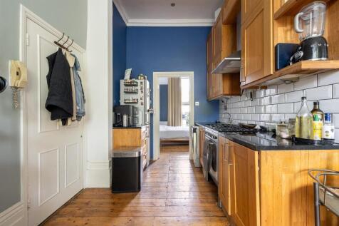 Shacklewell Lane, E8