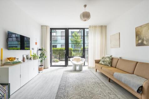 Living-Area-4.jpg