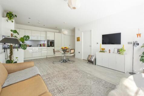 Living-Area-8.jpg