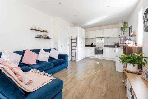 Living-Area-4.jpg