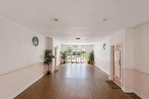 Urswick Road, E9