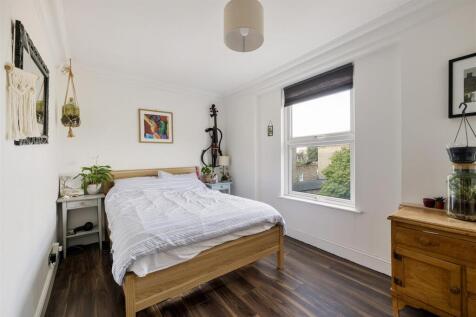 Elderfield Road, E5