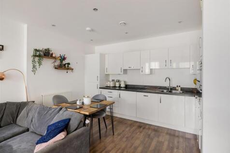 London Lane, E8