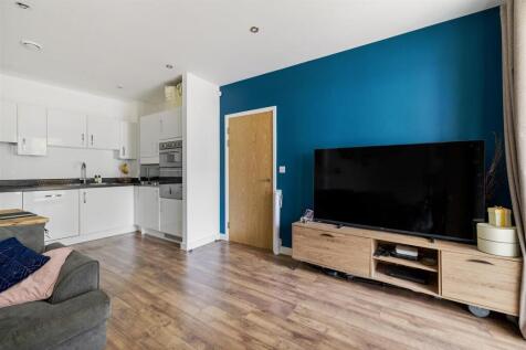 London Lane, E8