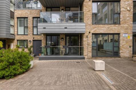 London Lane, E8