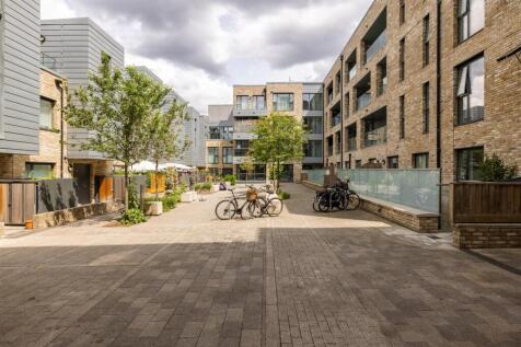 London Lane, E8