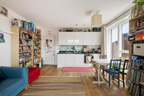 Rosina Street, E9
