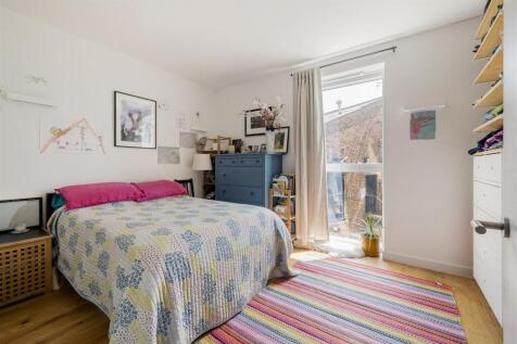 Rosina Street, E9
