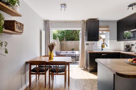 Balcorne Street, E9