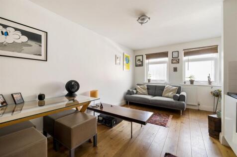 Clarence Road E5