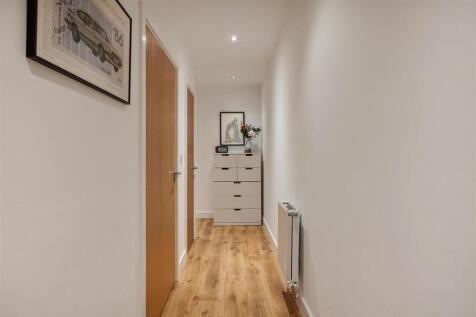 Laburnum Street, E2
