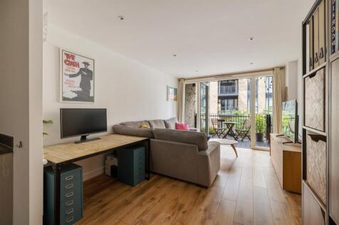 Laburnum Street, E2
