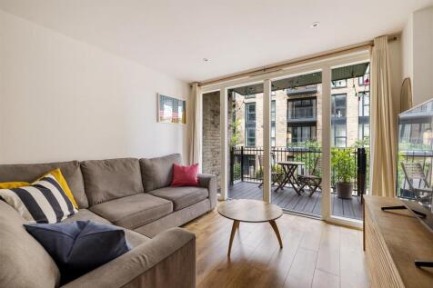 Laburnum Street, E2