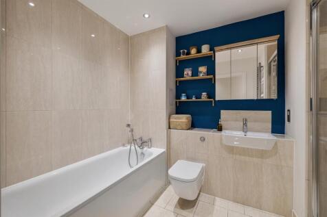 Laburnum Street, E2