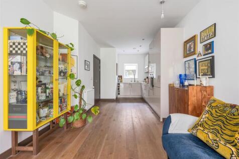 Smeed Road, E3