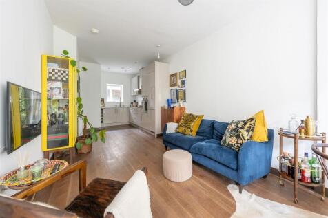 Smeed Road, E3