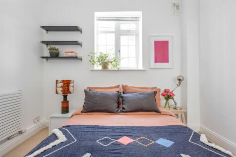 Weymouth Terrace E2