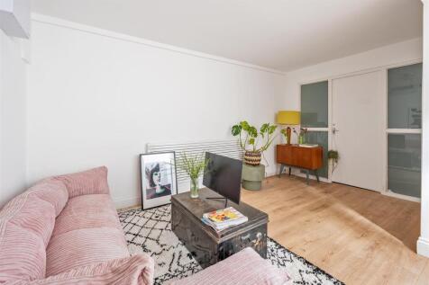 Weymouth Terrace E2